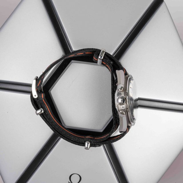 Omega Speedmaster Ultraman 311.12.42.30.01.001 Image 2